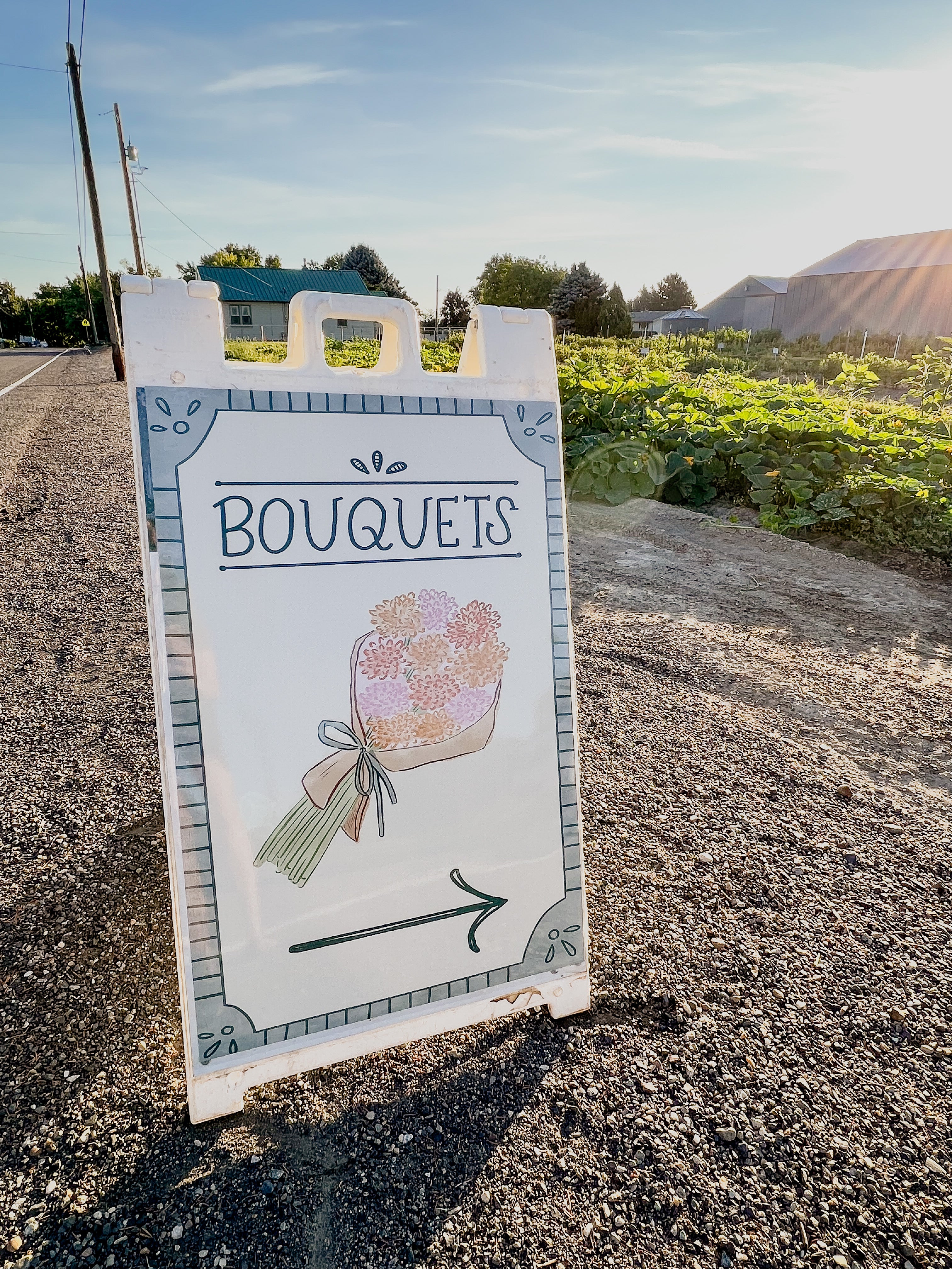 FLOWER STAND – Columbia River Dahlias